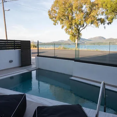 Luxury Private With Pool & Jacuzzi By Kla Nikiana