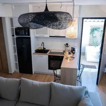 Kla Luxury Boutique With Pool & Jacuzzi By Westbooking Gr