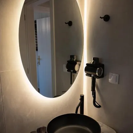 Kla Luxury Boutique With Pool & Jacuzzi By Westbooking Gr Villa