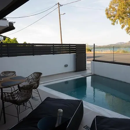 Kla Luxury Boutique With Pool & Jacuzzi By Westbooking Gr * Nikiana