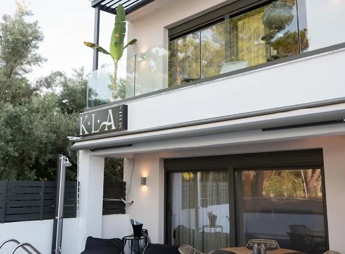 Luxury Private With Pool & Jacuzzi By Kla 니키아나